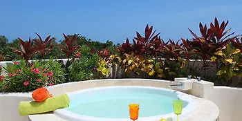 Tulum Nautica Hotel