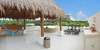 Tulum Nautica Hotel