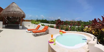 Tulum Nautica Hotel