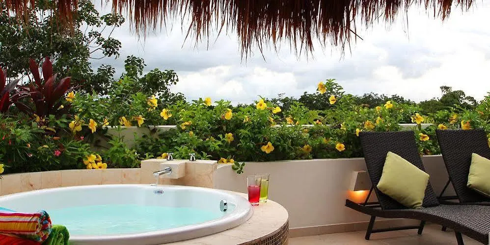 Tulum Nautica Hotel